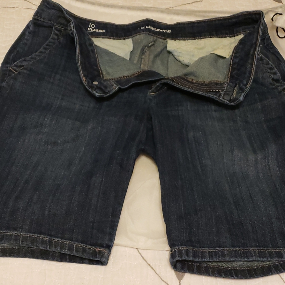 Liz Claiborne Bermuda shorts